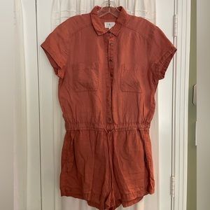 Lou and Grey linen romper size small EUC